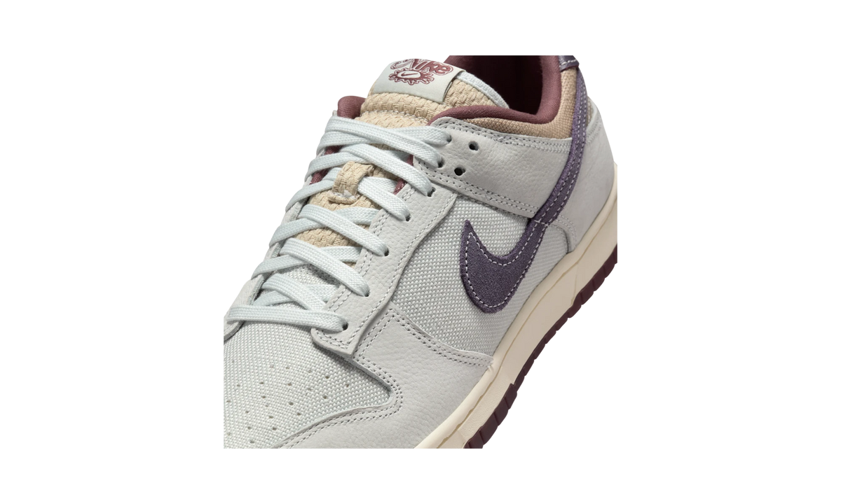 Nike Dunk Low Retro SE Off White Moon Particle Dark Raisin
