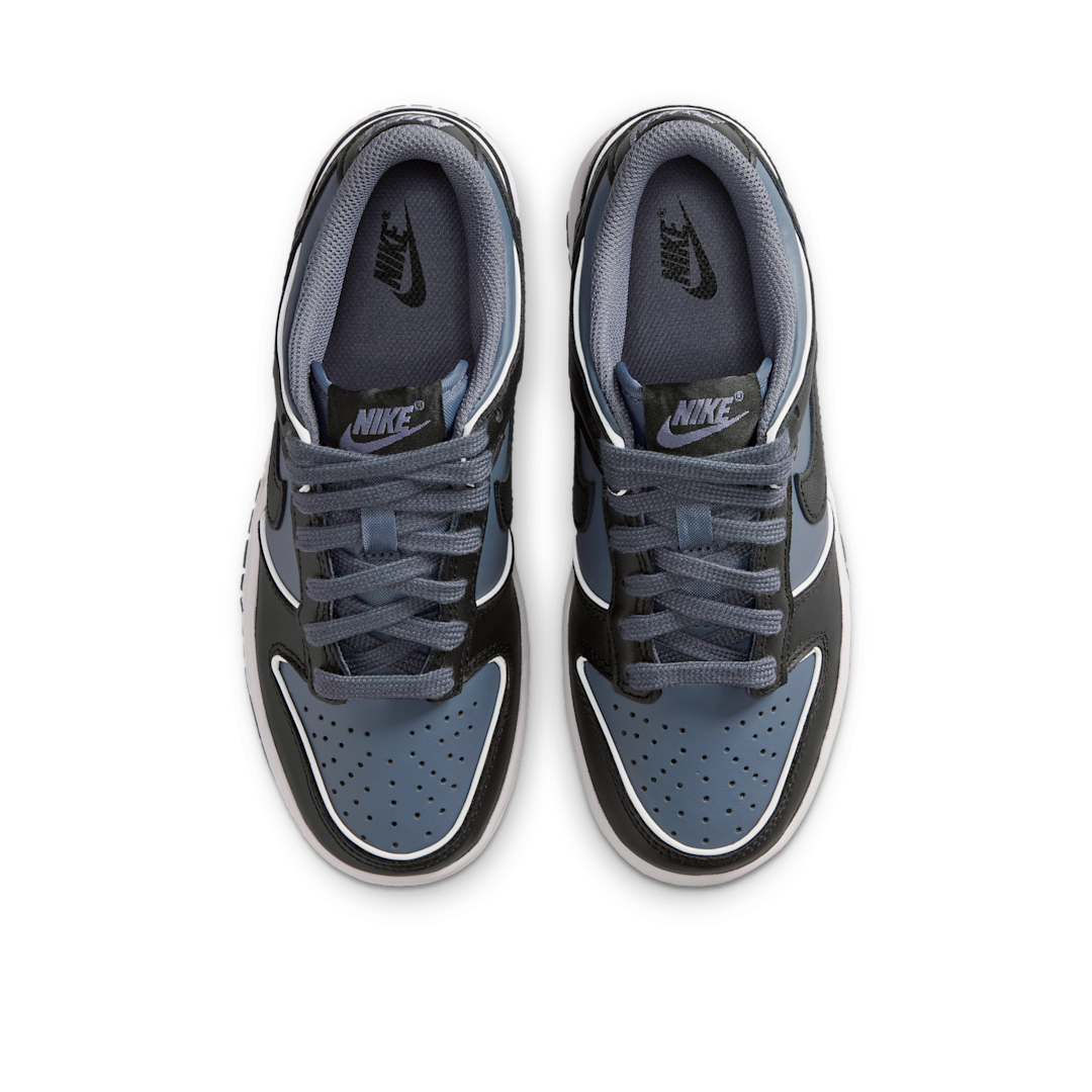Nike Dunk Low SE Light Carbon White Black