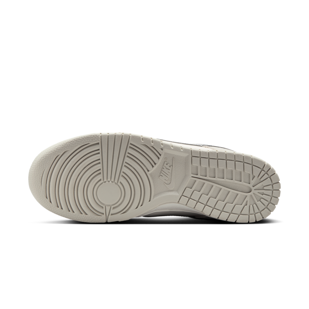 Nike Dunk Low Silver Swoosh - Sneak