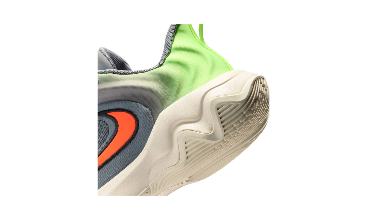 Nike Giannis Immortality 4 Dark Raisin Total Crimson Volt