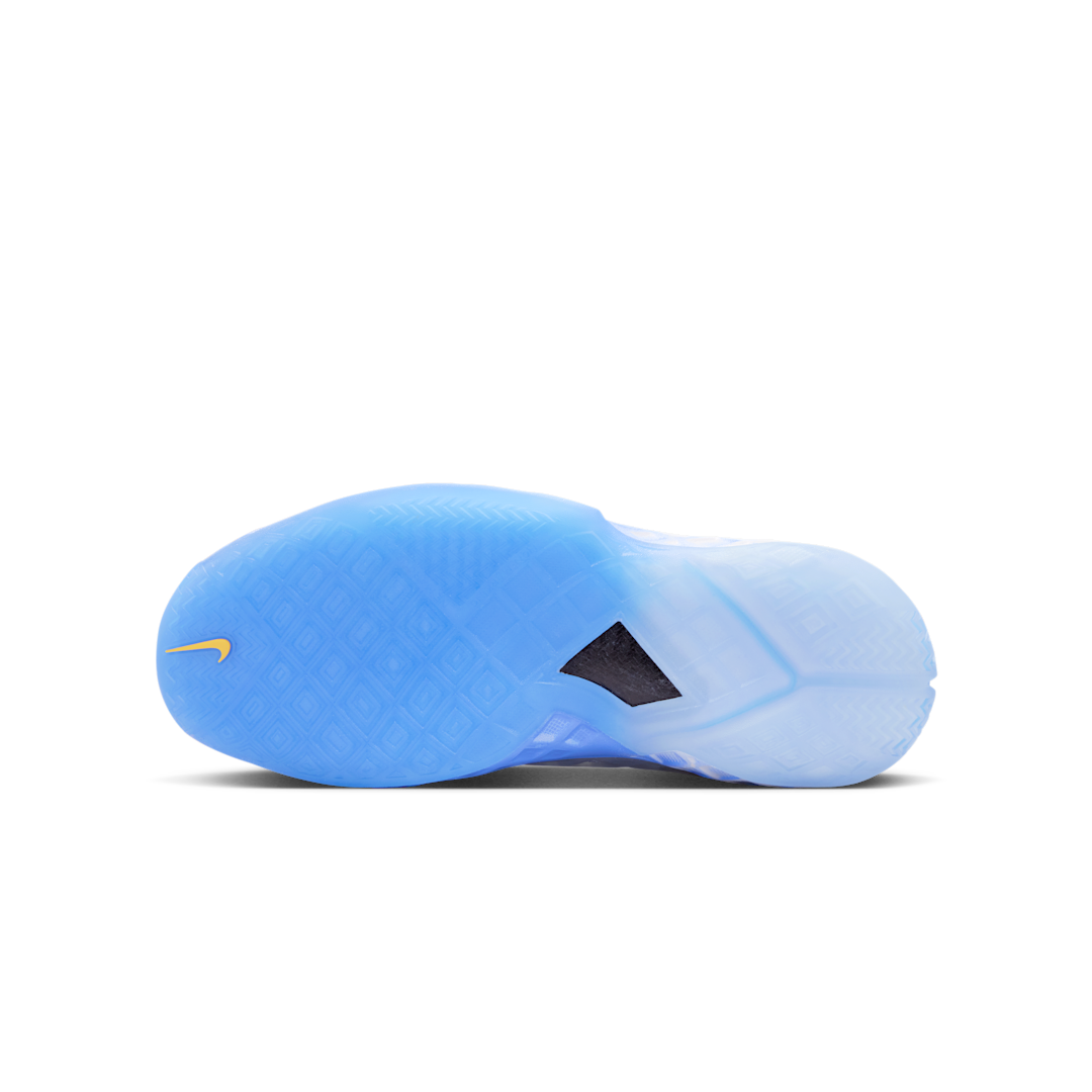 Nike Kobe 3 Christmas, Royal Pulse/Chrome/White (HQ2304-400)