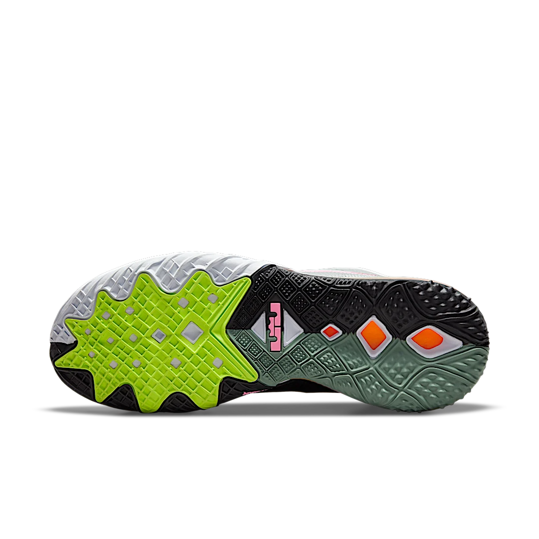 Nike LeBron 18 Low Bugs vs Marvin Space Jam, Light Smoke Grey/Black-White-Sunset Pulse (CV7562-005)