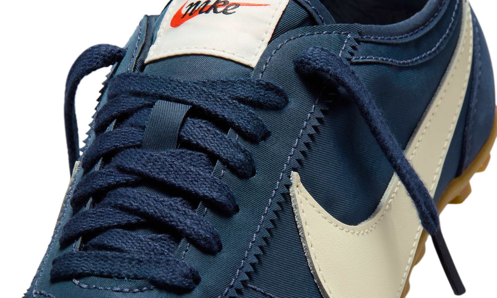 Nike Moon Shoe OG Midnight Navy Gum Light Brown Soft Pearl