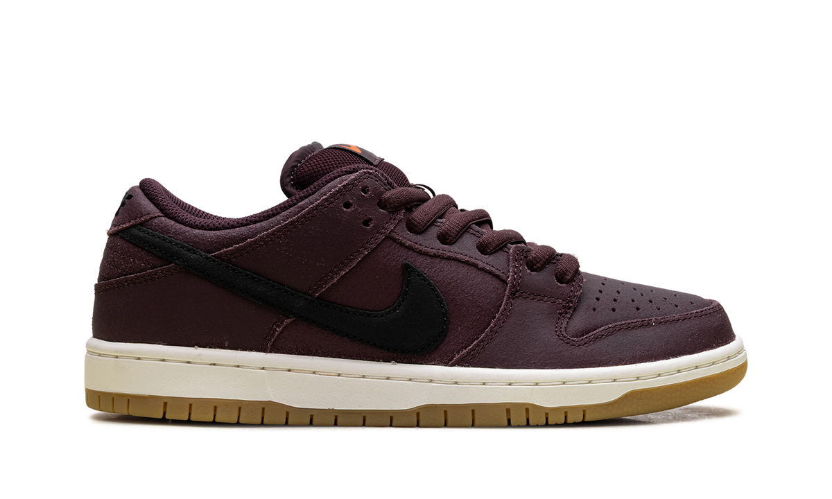 Nike SB Dunk Low Pro Burgundy Crush