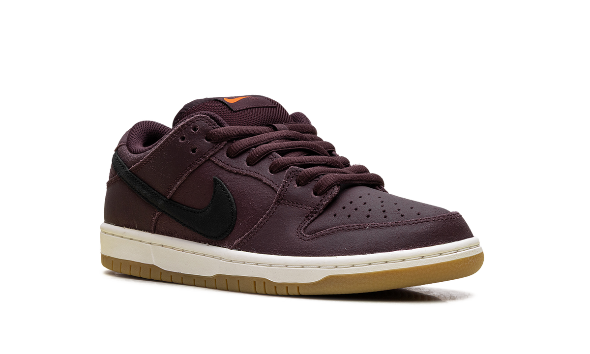 Nike SB Dunk Low Pro Burgundy Crush