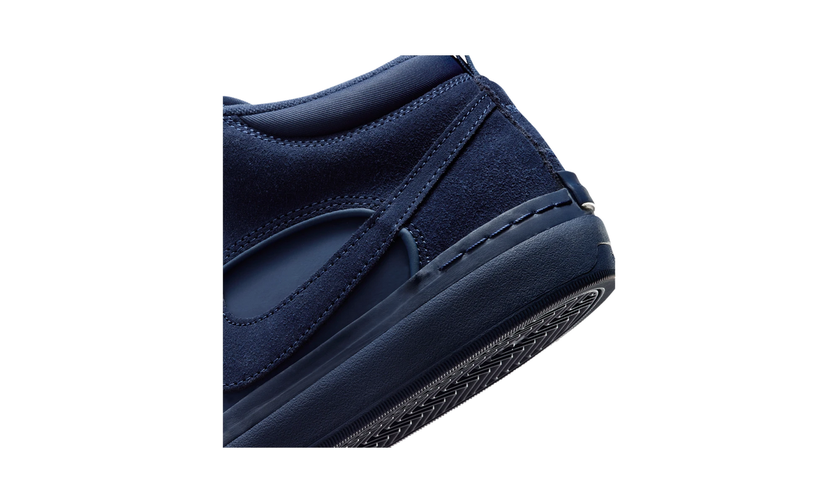Nike SB React Leo Navy