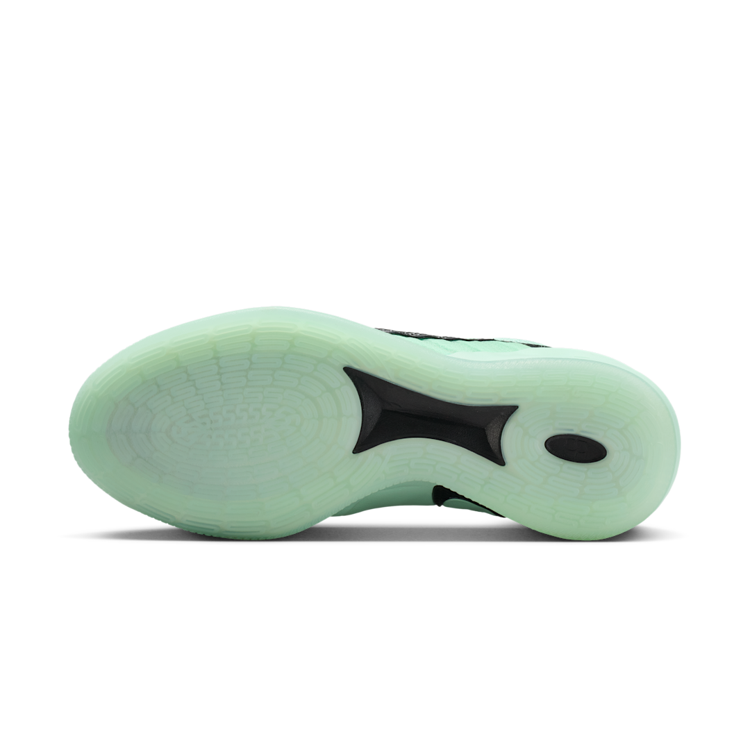 Nike Sabrina 3 Statue of Liberty