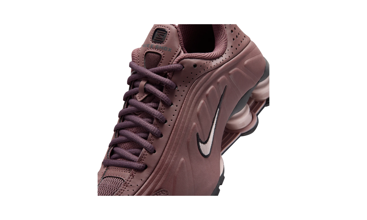 Nike Shox R4 Tattoo Burgundy Crush Silt Red