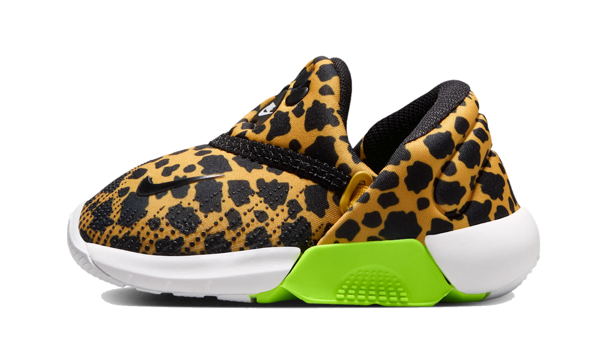 Nike Swoosh Go TD University Gold