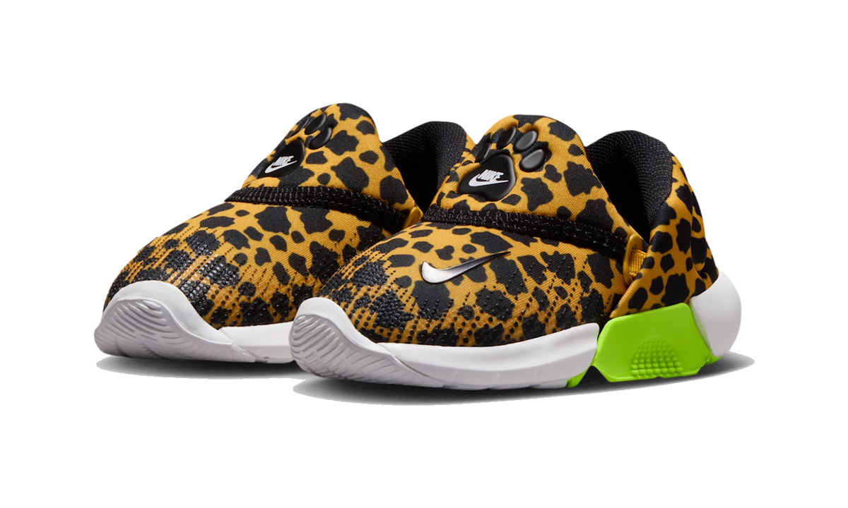 Nike Swoosh Go TD University Gold