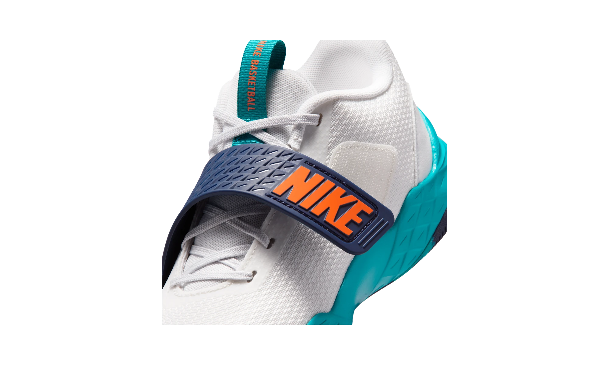 Nike Team Hustle D 12 Summit White