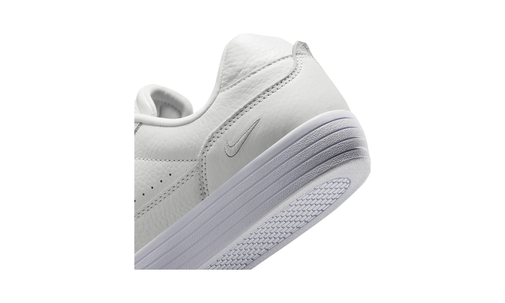 Nike Tennis Centre White