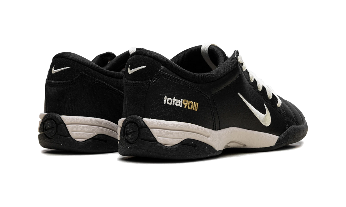 Nike Total 90 3 Black Coconut Milk