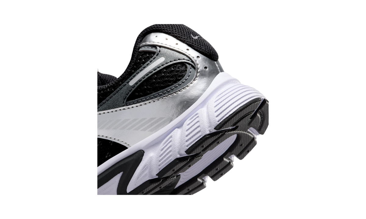 Nike V5 RNR Black Anthracite Smoke Grey