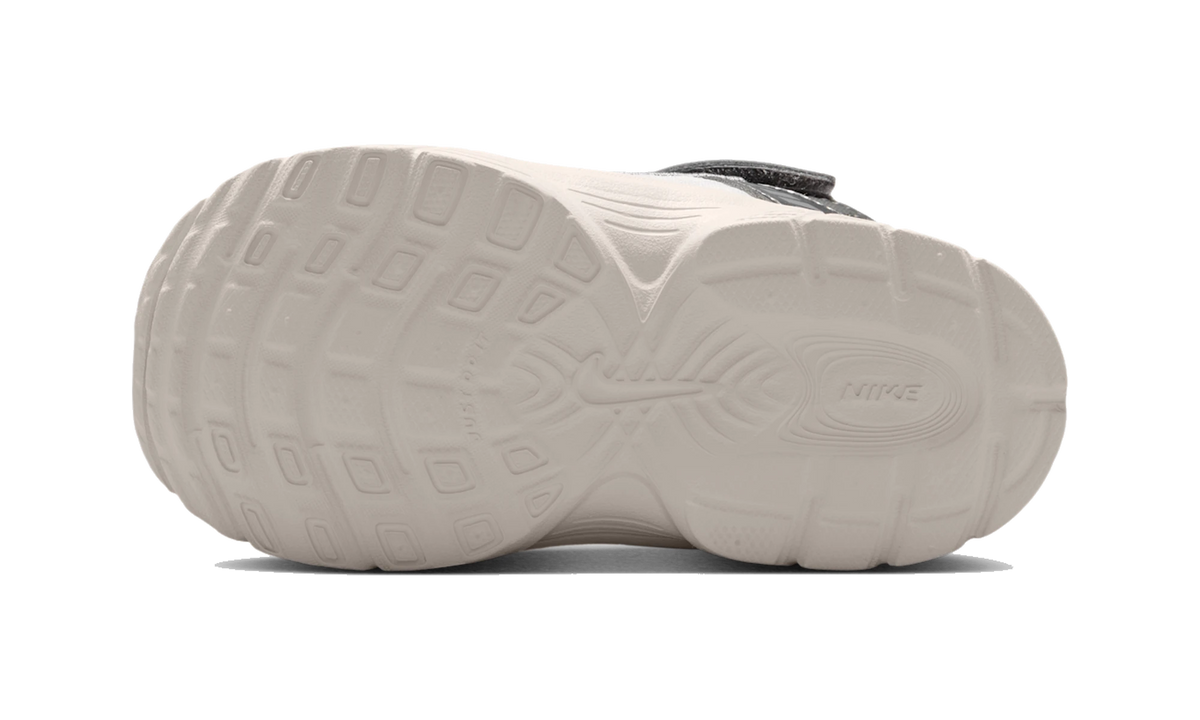 Nike V5 RNR Phantom Pencil Point (TD)