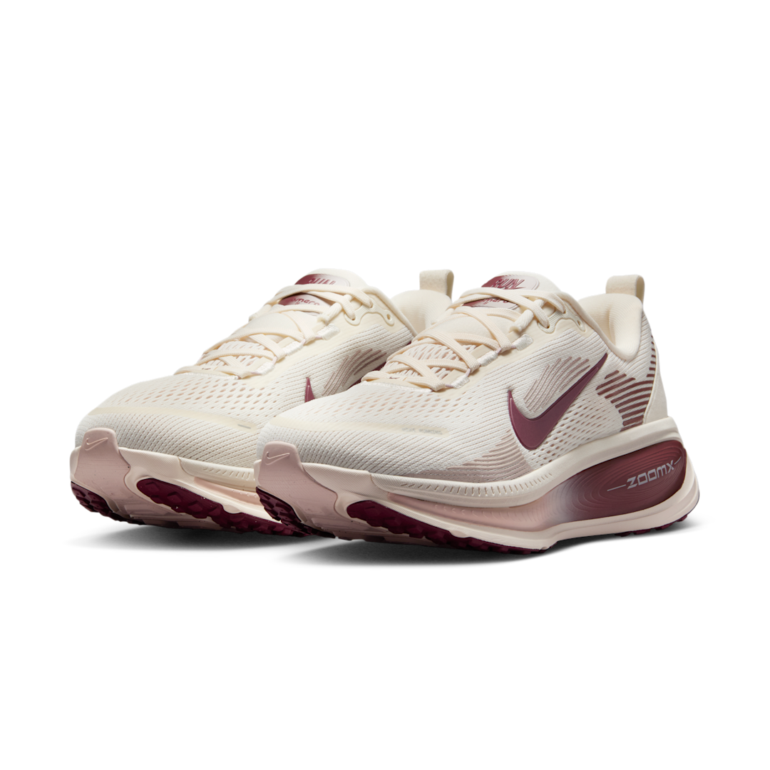 Nike Vomero 18 Pale Ivory Red Sepia Silt Red Dark Team Red, Pale Ivory/Red Sepia/Silt Red/Dark Team Red (HM6804-108)