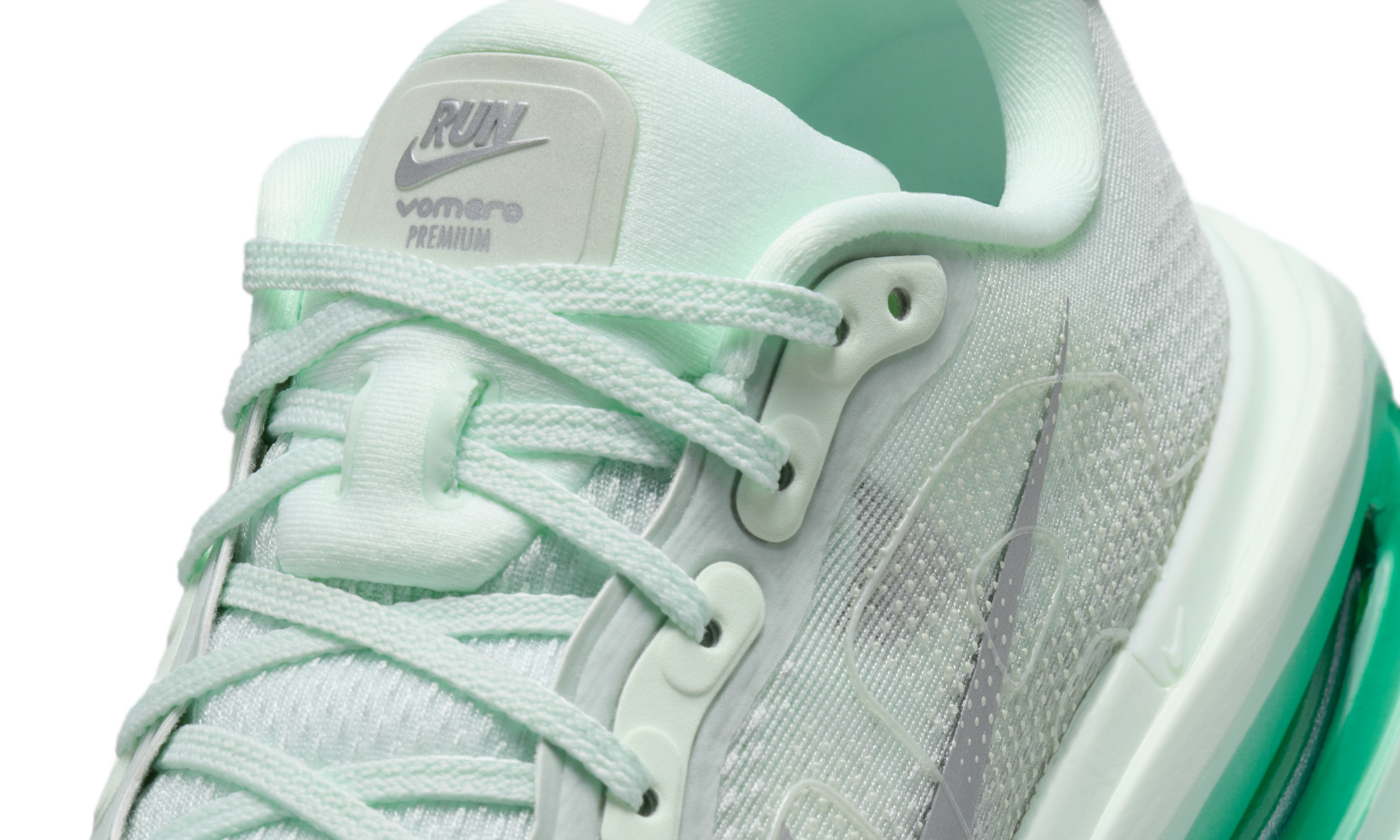 Nike Vomero Premium Barely Green