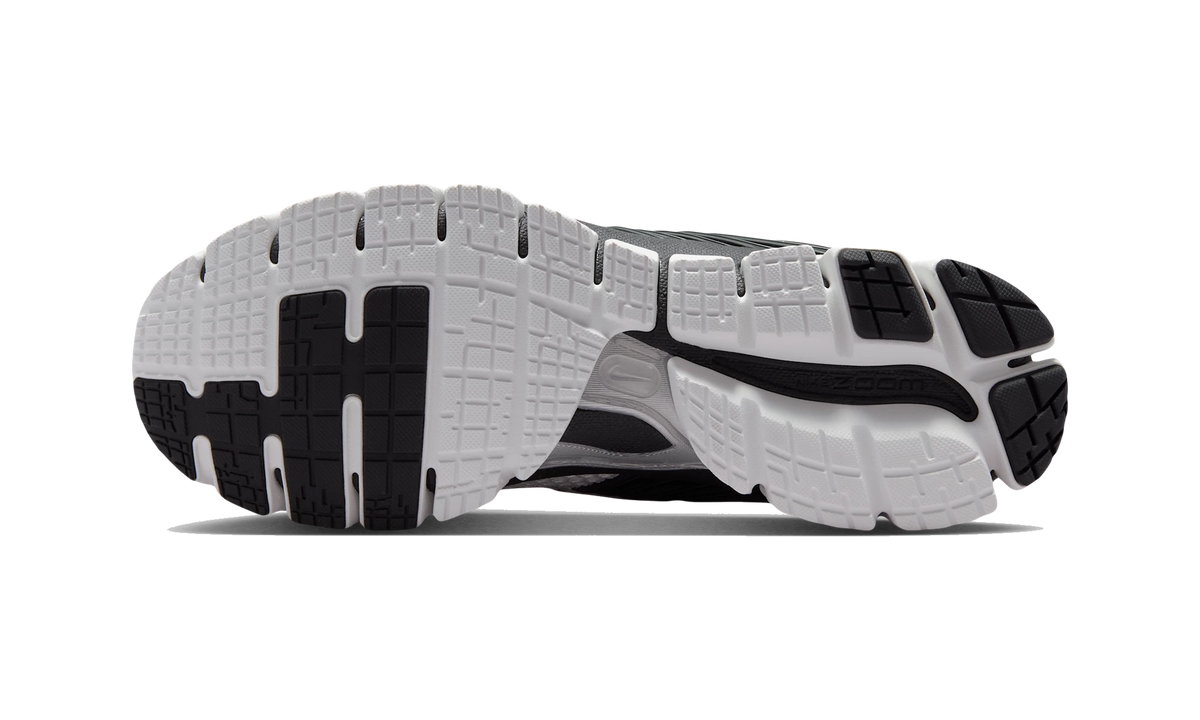 Nike Zoom Skylon 11 White Black Light Smoke Grey