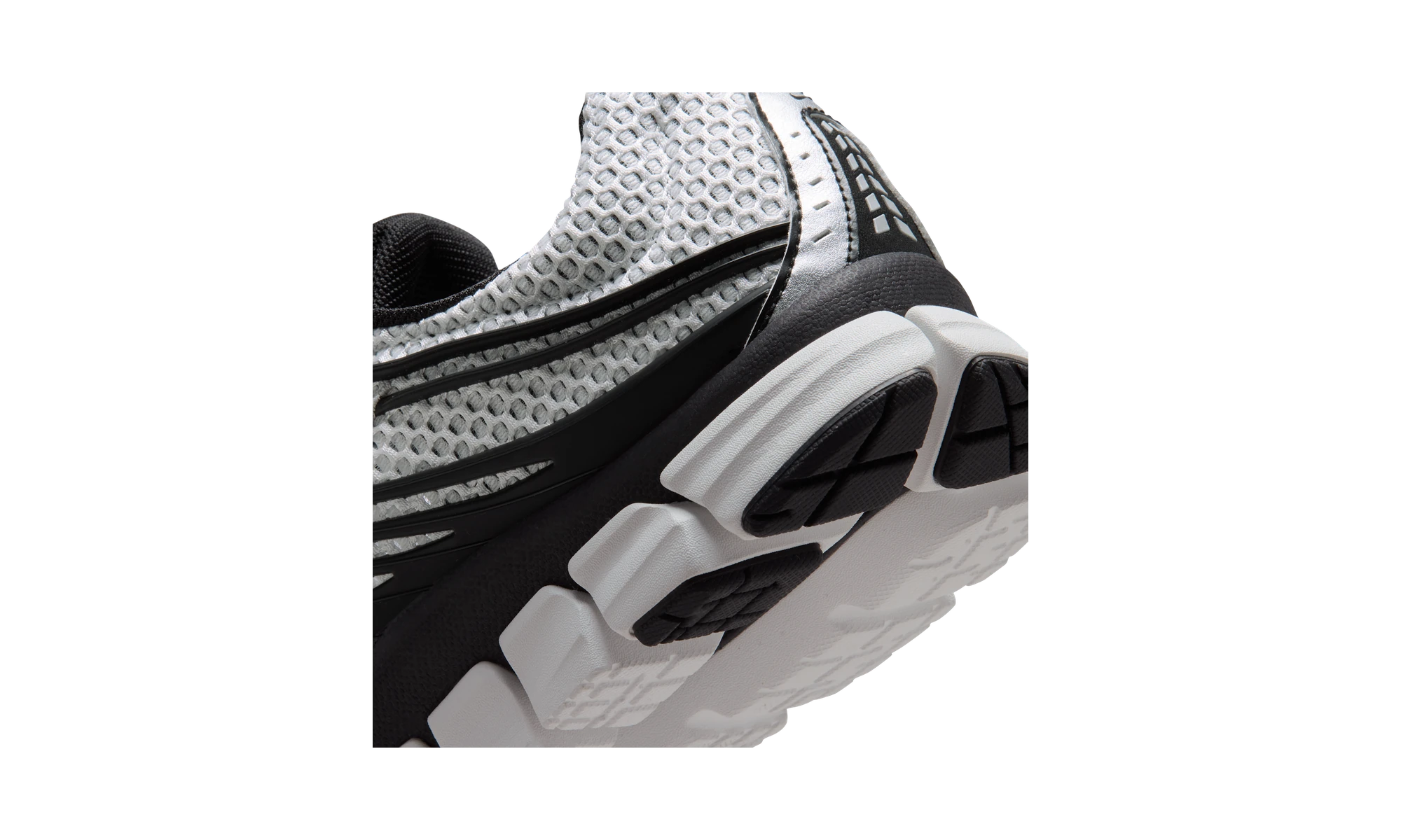 Nike Zoom Skylon 11 White Black Light Smoke Grey