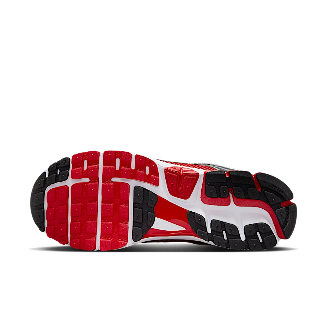 Nike Zoom Vomero 5 Metallic Silver University Red, Metallic Silver/University Red/White/Black (HV0926-095)