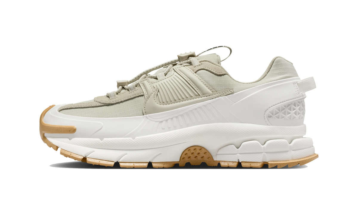 Nike Zoom Vomero 5 Roam Sail Light Stone Gum