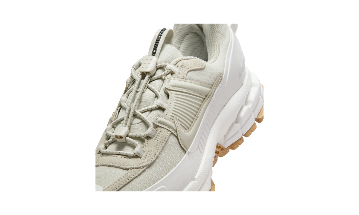 Nike Zoom Vomero 5 Roam Sail Light Stone Gum
