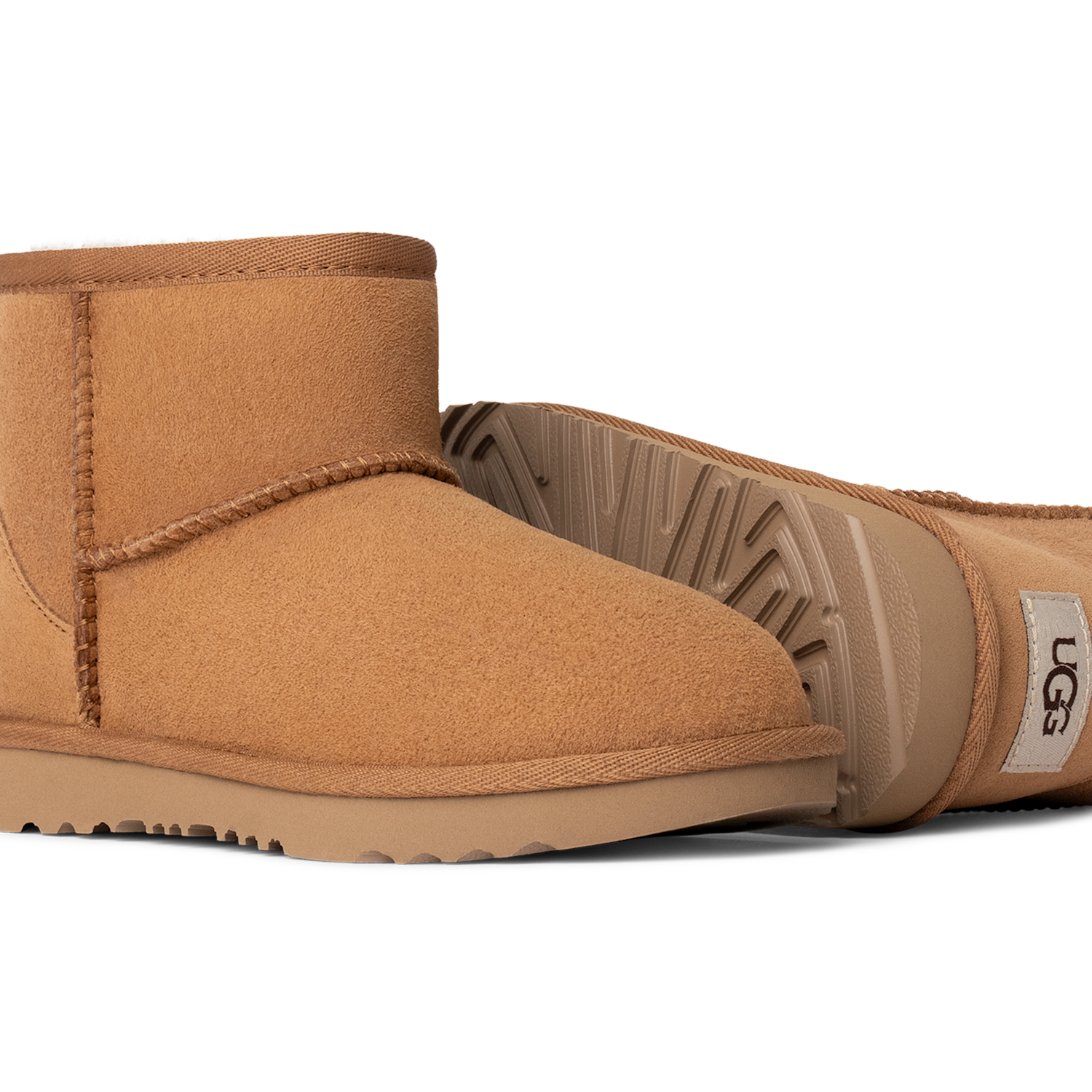 UGG Classic Mini Boot II Boot Chestnut (Kids), Chestnut (1017715K-CHE)