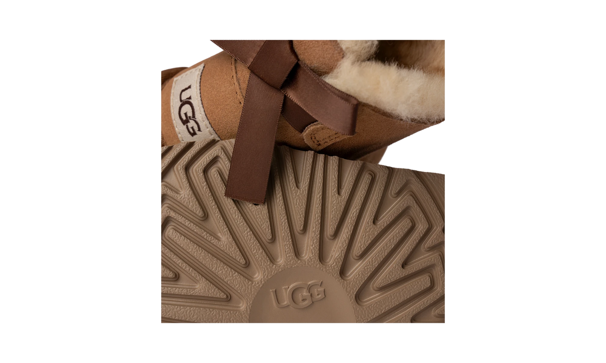 UGG Mini Bailey Bow II Boot Chestnut (Toddler)