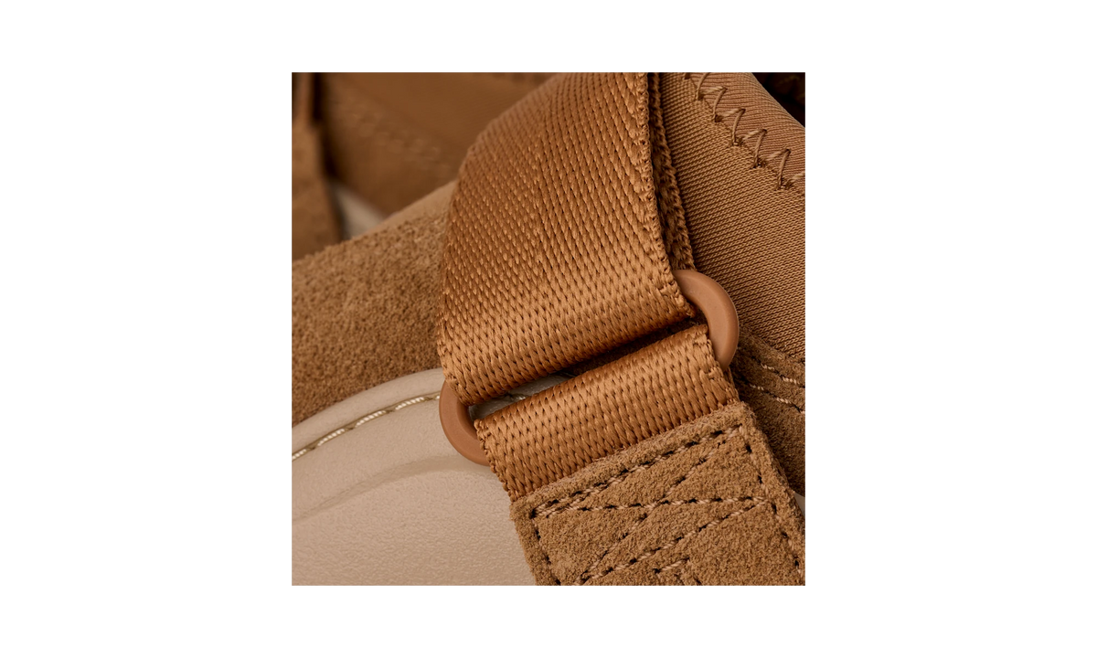 UGG PeakMod Lowcut Chestnut