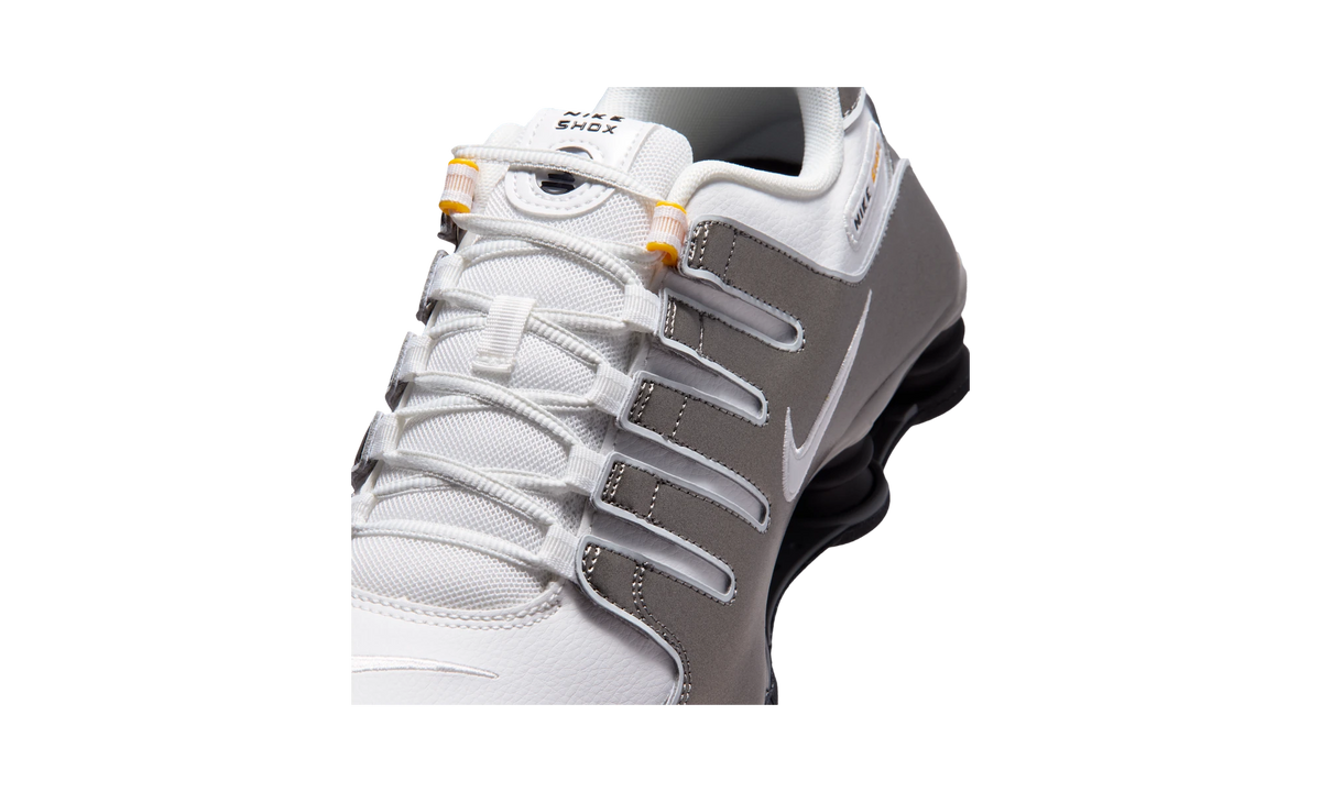 Nike Shox NZ Summit White/Metallic Pewter/University Gold/Summit White