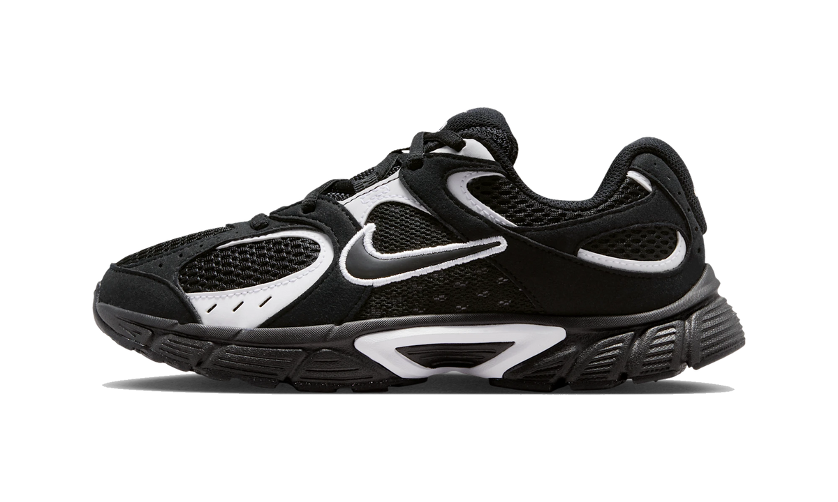 Nike V5 Runner Suede Black/Black/White