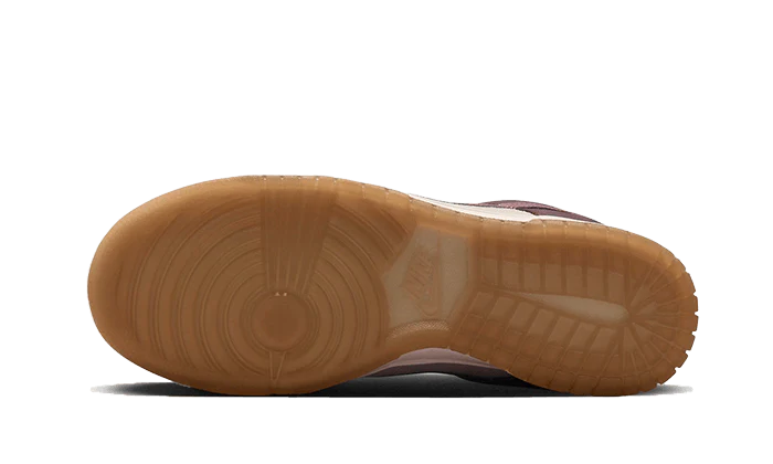 Nike Dunk Low Plum Eclipse, Plum/Coconut Milk (FJ4734-100)