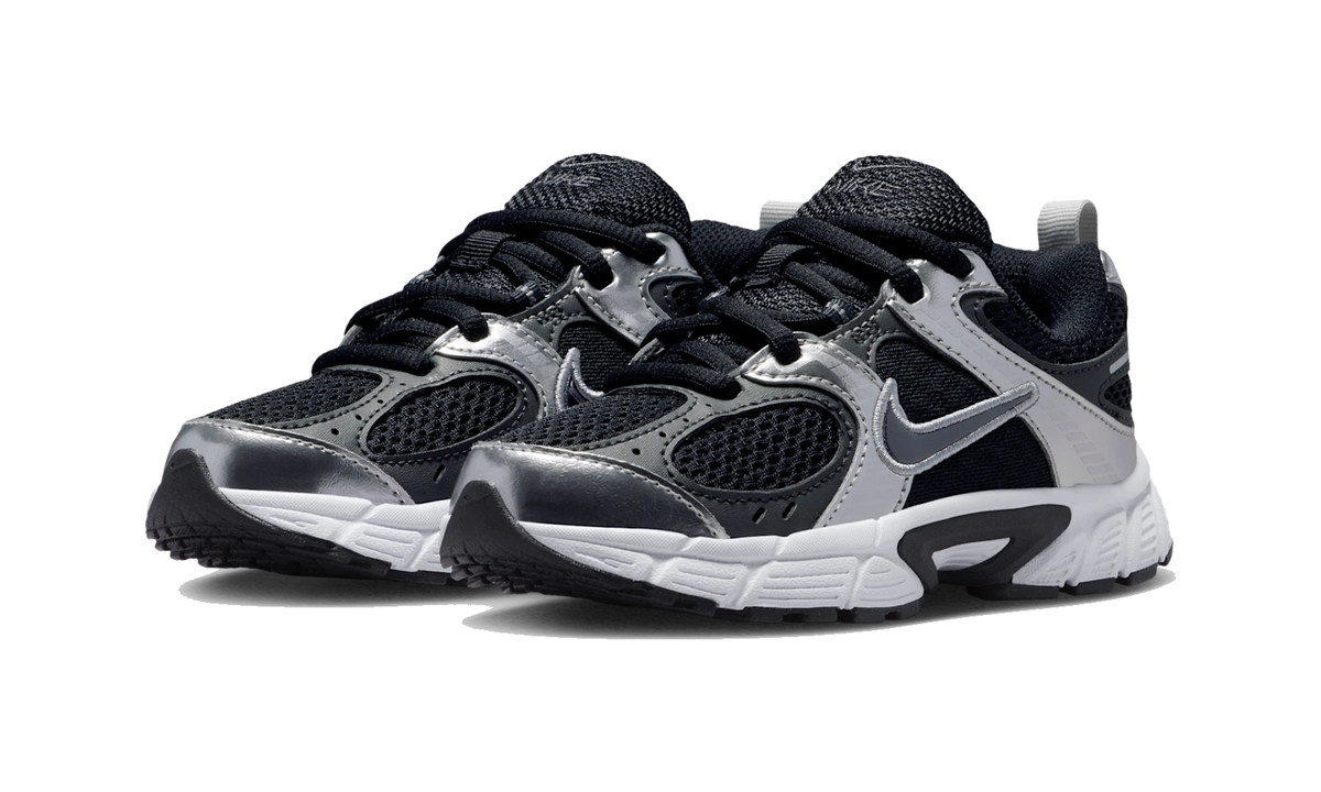Nike V5 RNR Shoes (Classic laces) Black/Anthracite/Smoke Grey/Black
