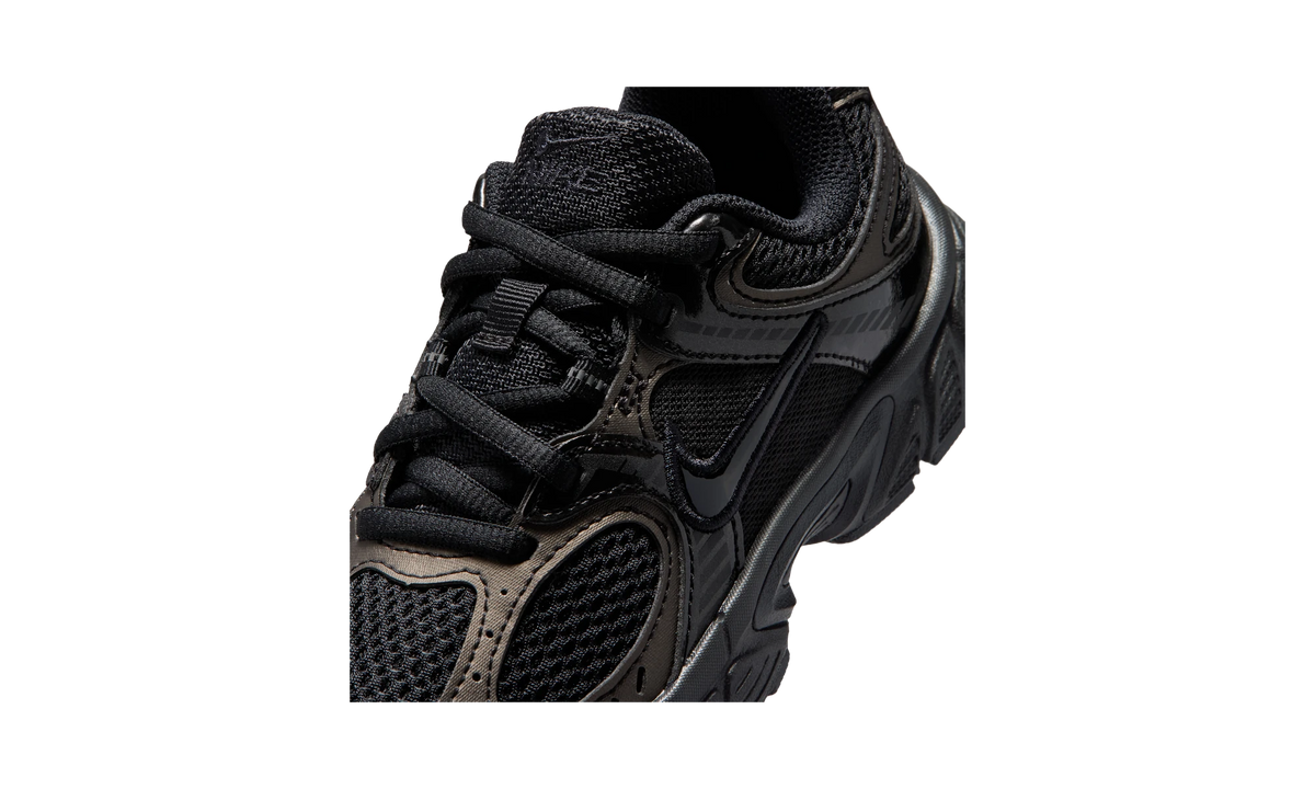 Nike V5 RNR Shoes (Classic laces) Black/Anthracite/Black