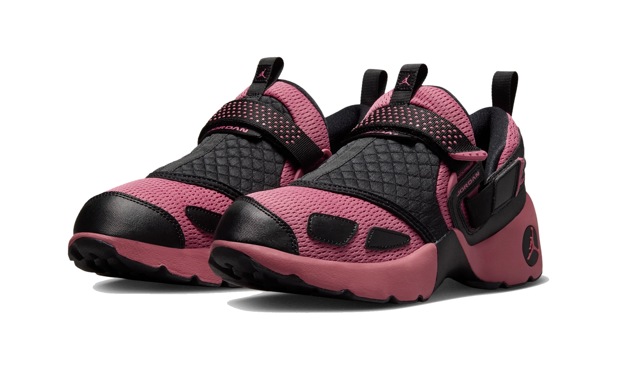 Air Jordan Trunner LX Black/Reflective Silver/Desert Berry