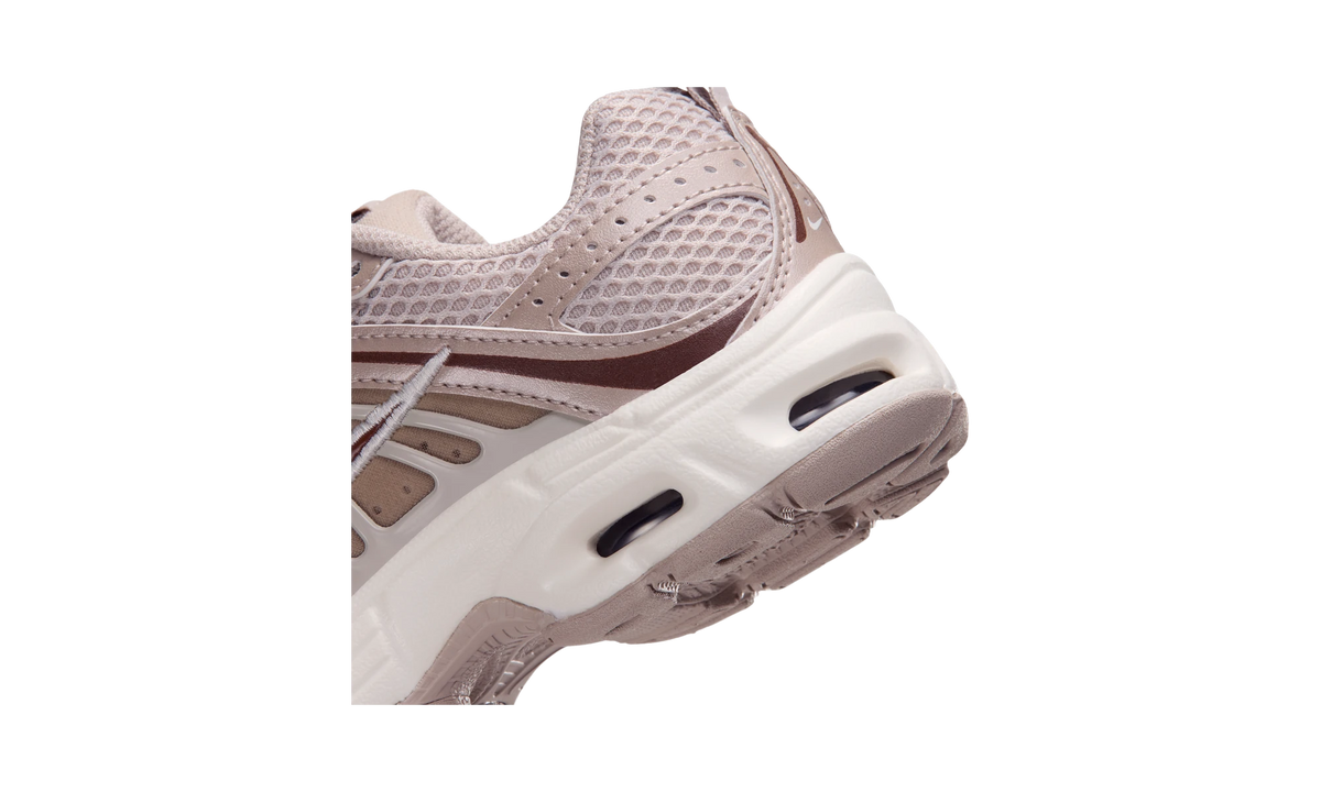 Nike Air Max Moto 2K Cream II/Sail/Fauna Brown