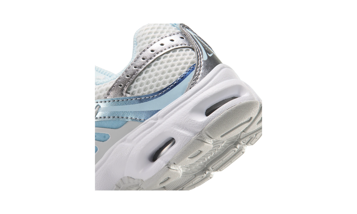Nike Air Max Moto 2K Summit White/Football Blue/Metallic Silver/Glacier Blue