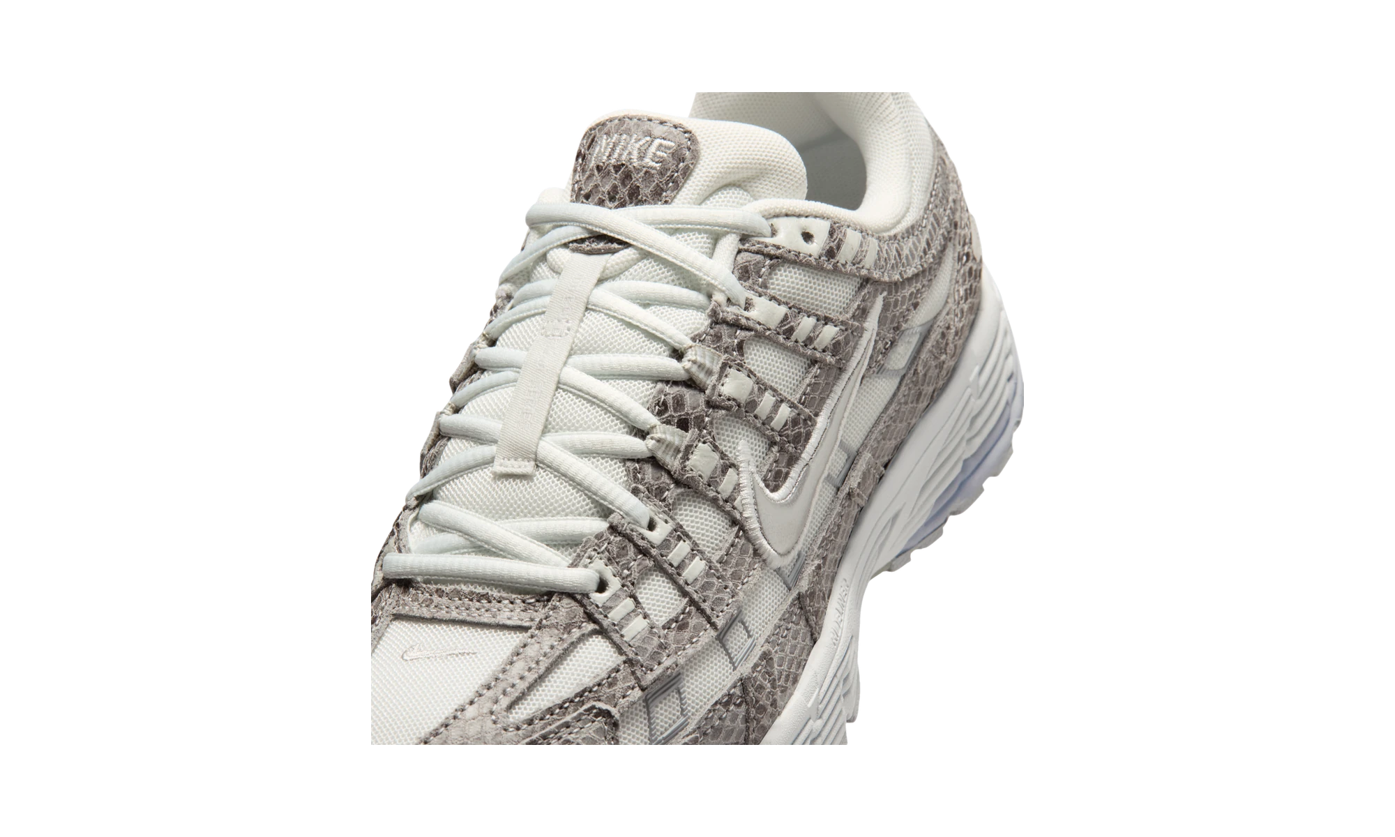 Nike P-6000 SE Off-White/Black/Cool Grey/Metallic Silver