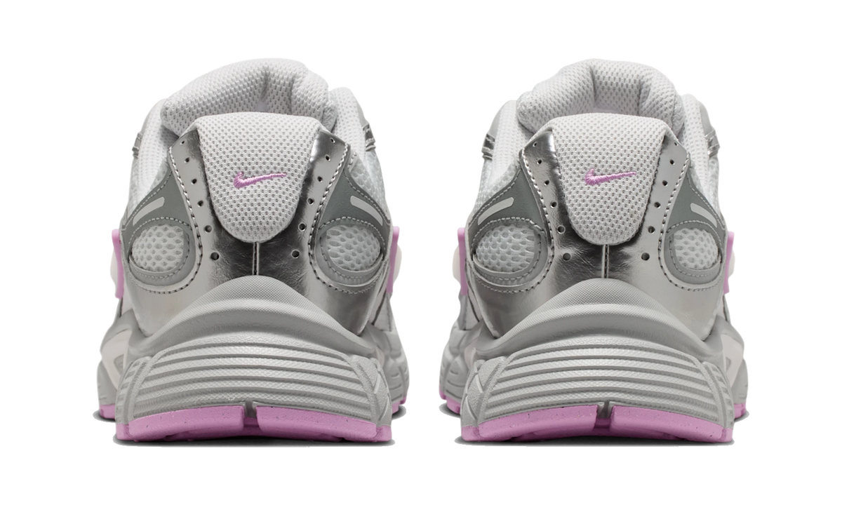 Nike V5 RNR shoes with reflective design accents Light Smoke Grey/Photon Dust/Light Magenta/Off-White