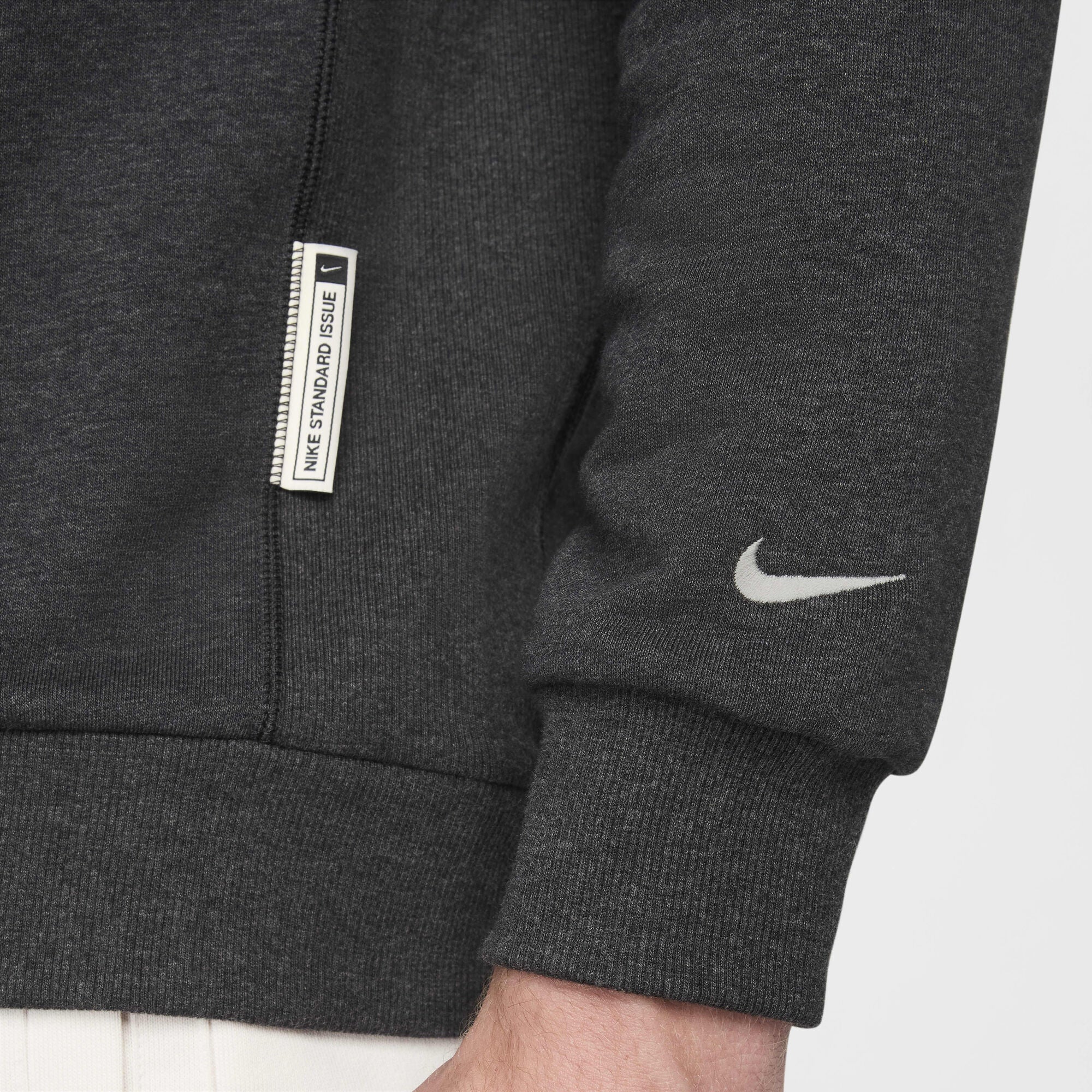 Nike Standard Issue Dri-FIT Basketball Crew-Neck Sweatshirt Black/Heather/Pale Ivory - Sneak