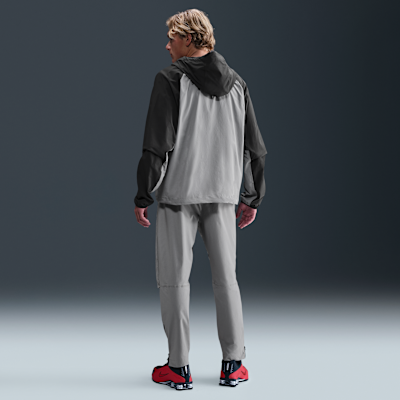 Paris Saint-Germain Tech Windrunner Nike Football Full-Zip Woven Jacket Anthracite/Particle Grey/Particle Grey