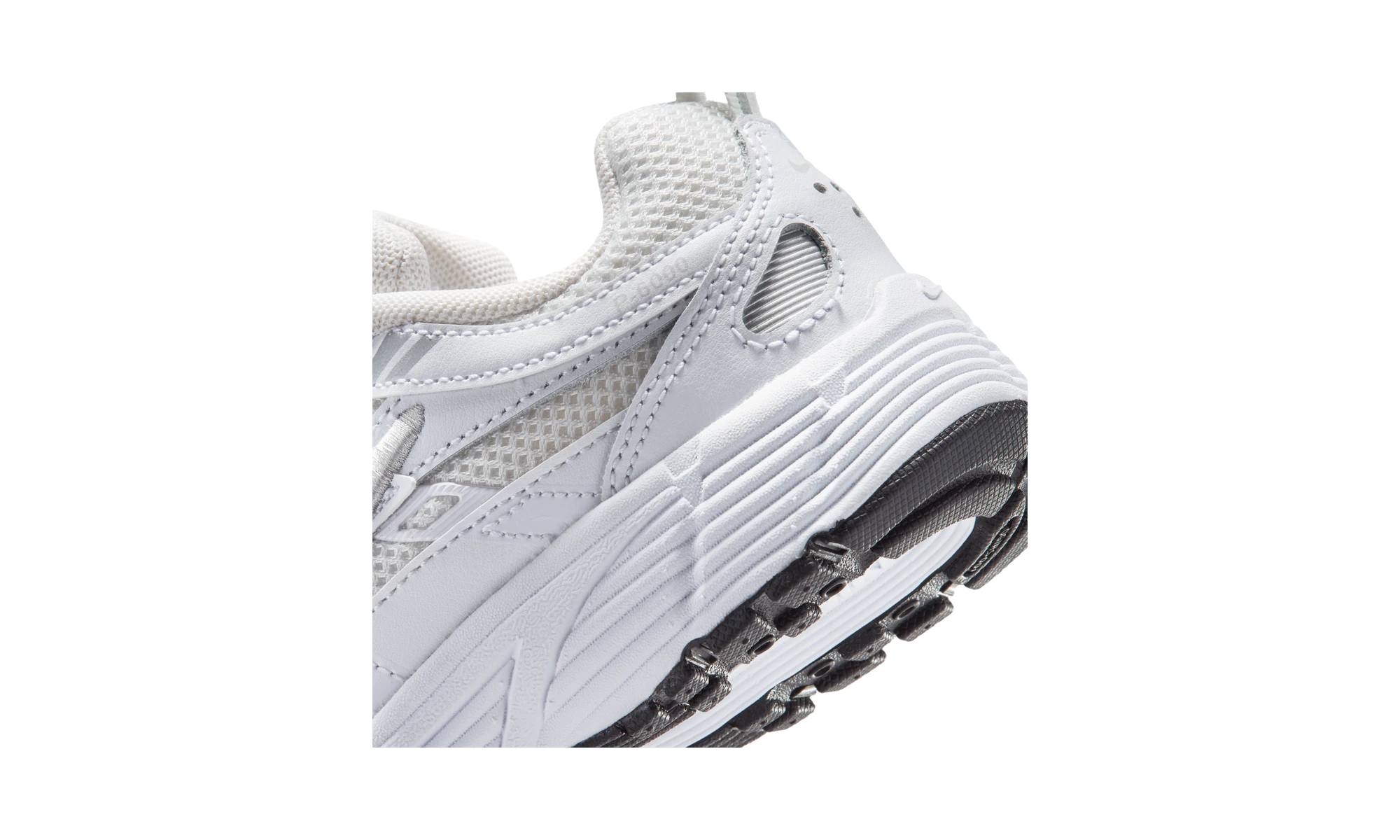 Nike P-6000 Platinum Tint/White/Metallic Silver/Platinum Tint