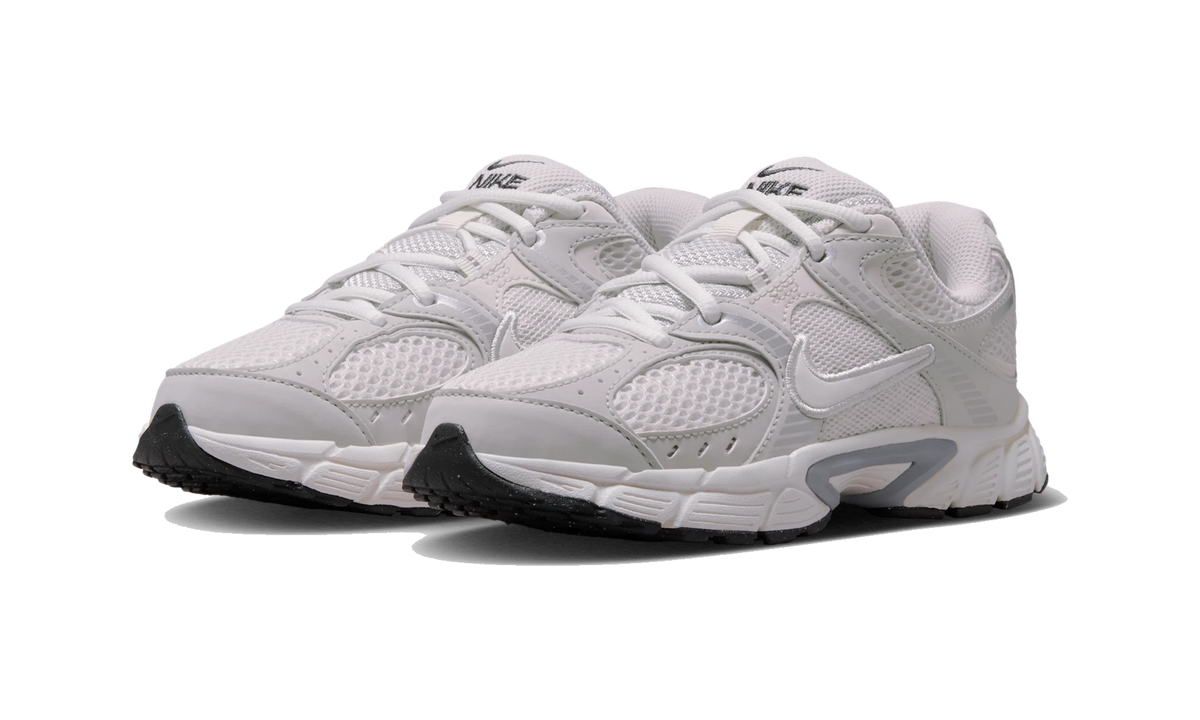 Nike V5 RNR Phantom/Light Bone/Light Smoke Grey/Sail
