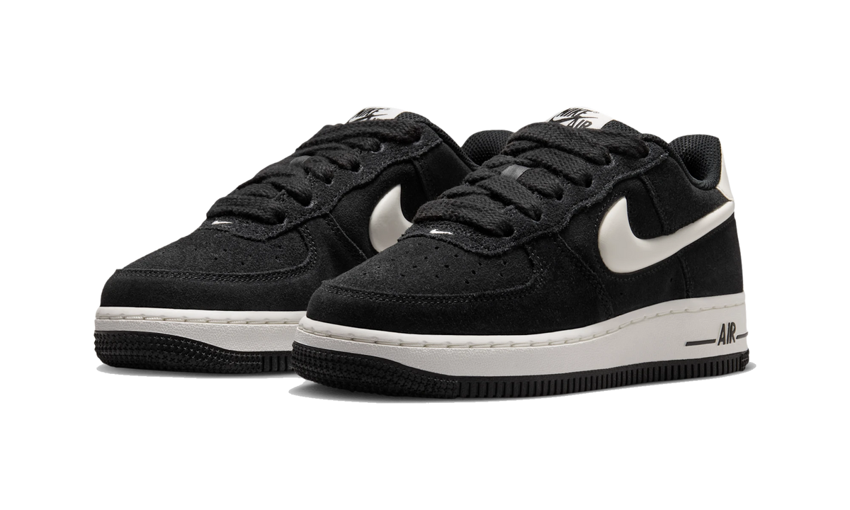 Nike Air Force 1 LV8 Black/Sail