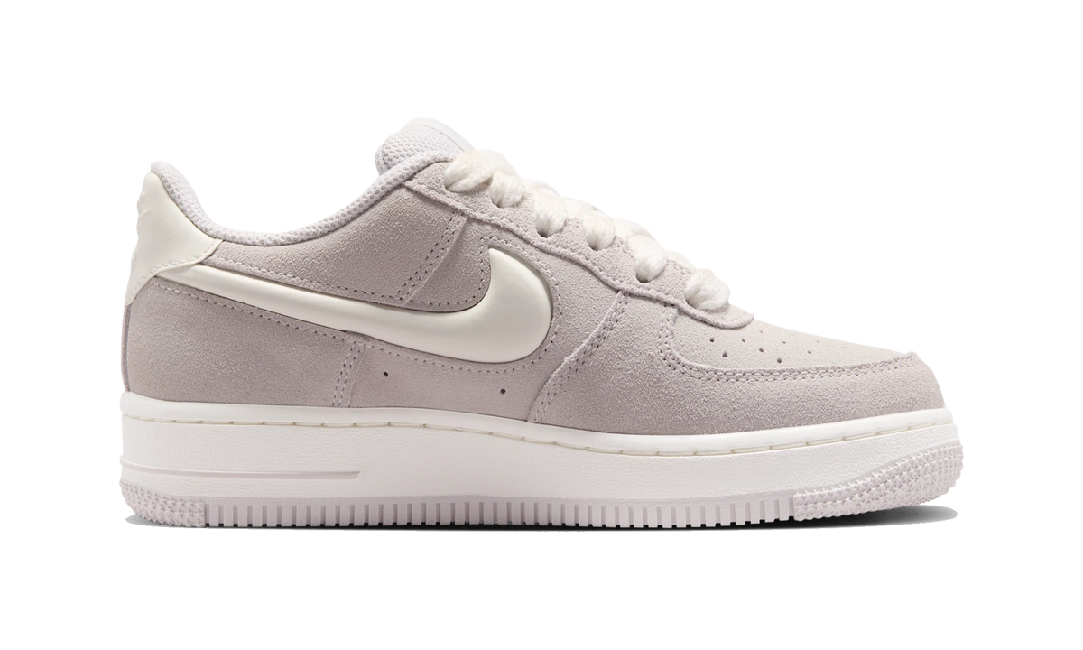 Nike Air Force 1 LV8 Vast Grey/Sail