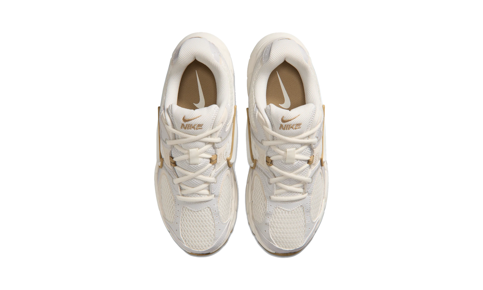 Nike V5 RNR shoes with reflective design accents Sail/Parachute Beige/Light Orewood Brown/Sail