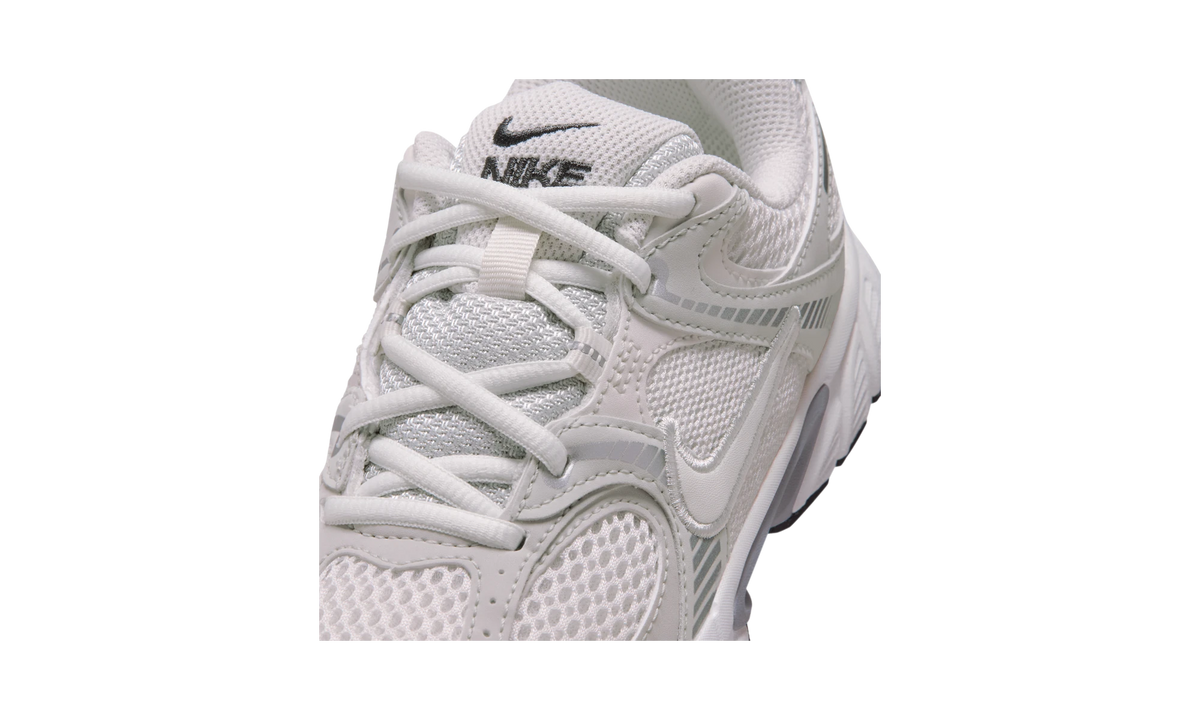 Nike V5 RNR Phantom/Light Bone/Light Smoke Grey/Sail