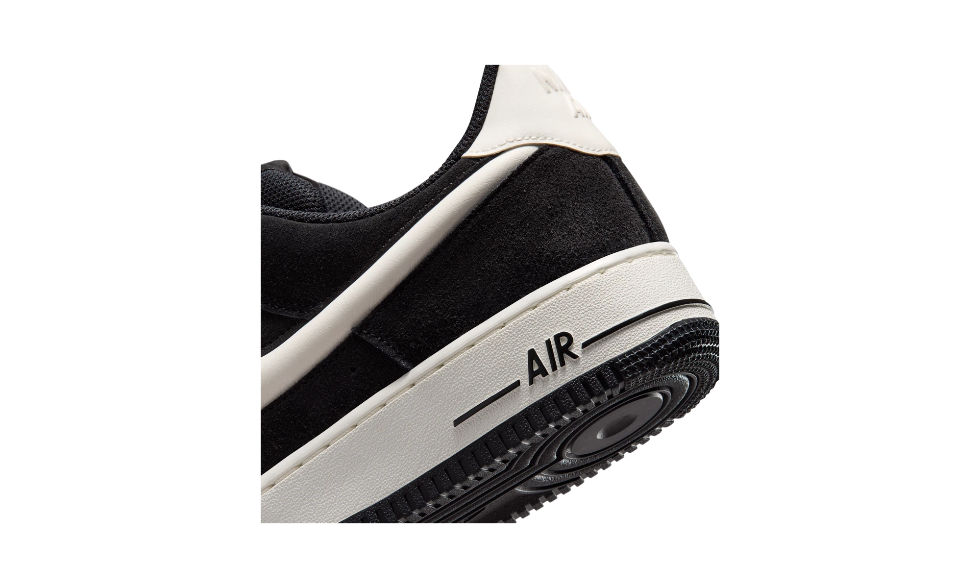 Nike Air Force 1 '07 LV8 Black/Sail