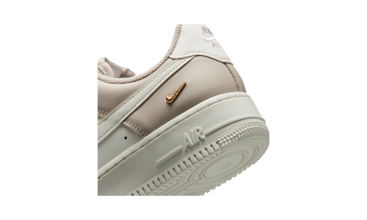 Nike Air Force 1 '07  Cream II/Metallic Gold/Sail