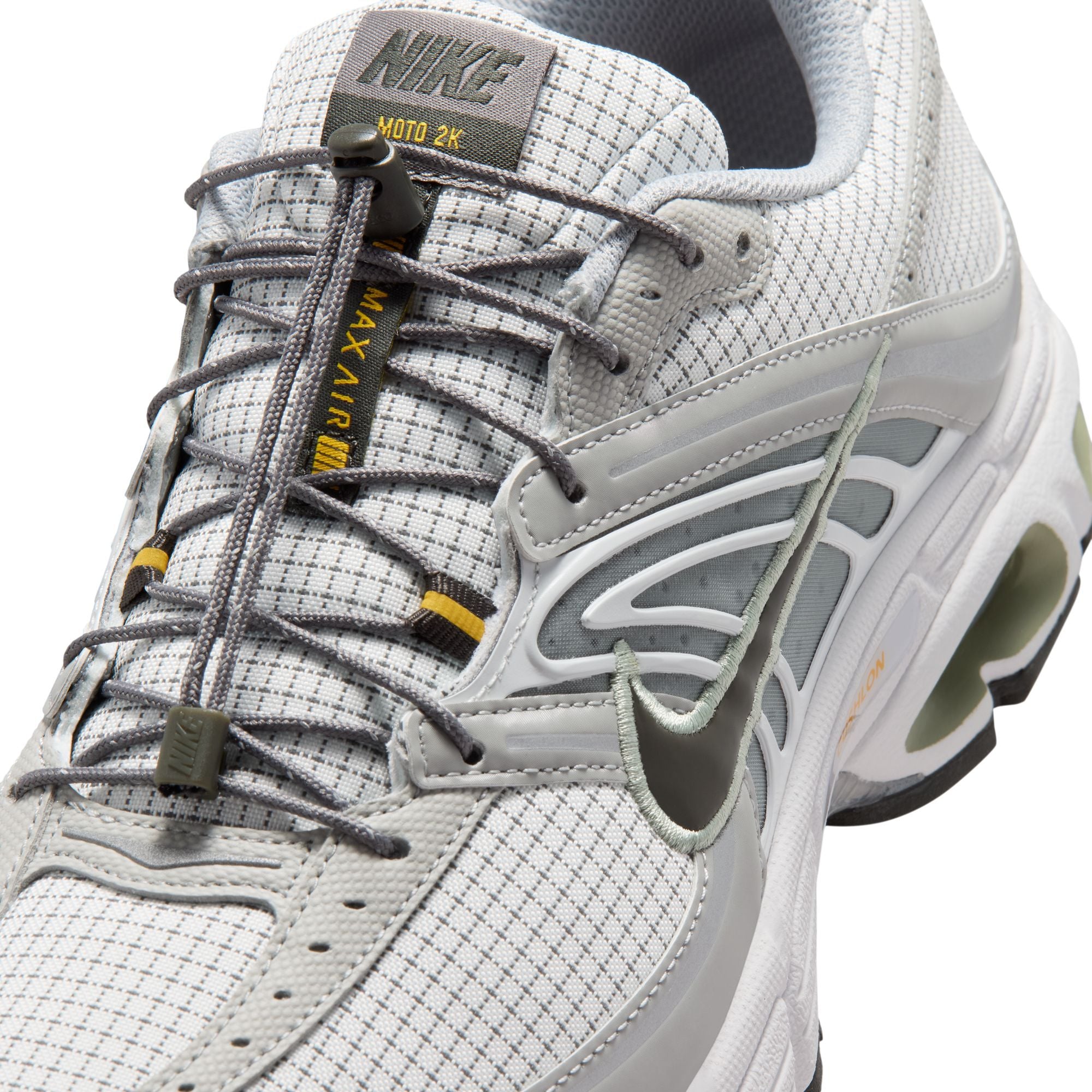 Nike Air Max Moto 2K Summit White/Newsprint/Smoke Grey